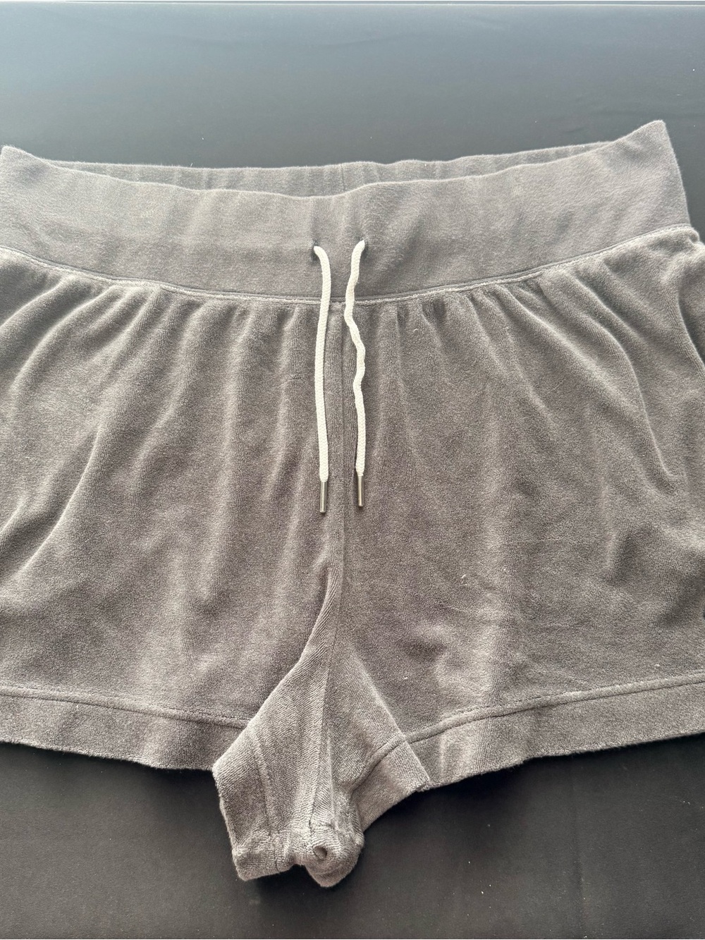 Nike Athletic Shorts in Gray Size XL